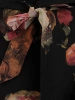 Czarna rozkloszowana sukienka w kwiaty z dekoltem serek – pasek akcentujący talię i falbana 23803