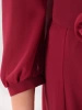 Elegancka sukienka rozkloszowana maxi w kolorze bordo – zwiewny krój z paskiem modelującym talię 41030