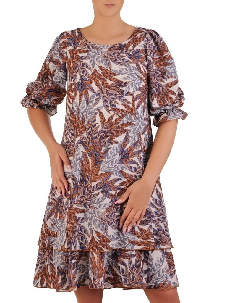Elegancka sukienka trapezowa midi w modny wzór – fason wysmuklający sylwetkę z ozdobną falbanką 26364