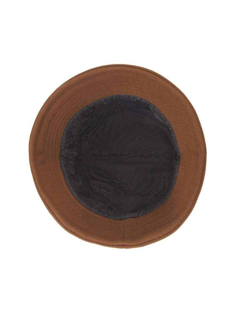 Elegancki kapelusz damski zimowy cloche w odcieniu brązu – stylowy fason z wywiniętym rondem 42696