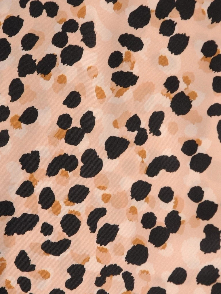 Elegancka bluzka wizytowa w zwierzęcy print – prosty fason maskujący niedoskonałości sylwetki 30047