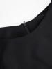 Elegancka czarna sukienka trapezowa midi – maskujący fason z efektowną koronką 41032