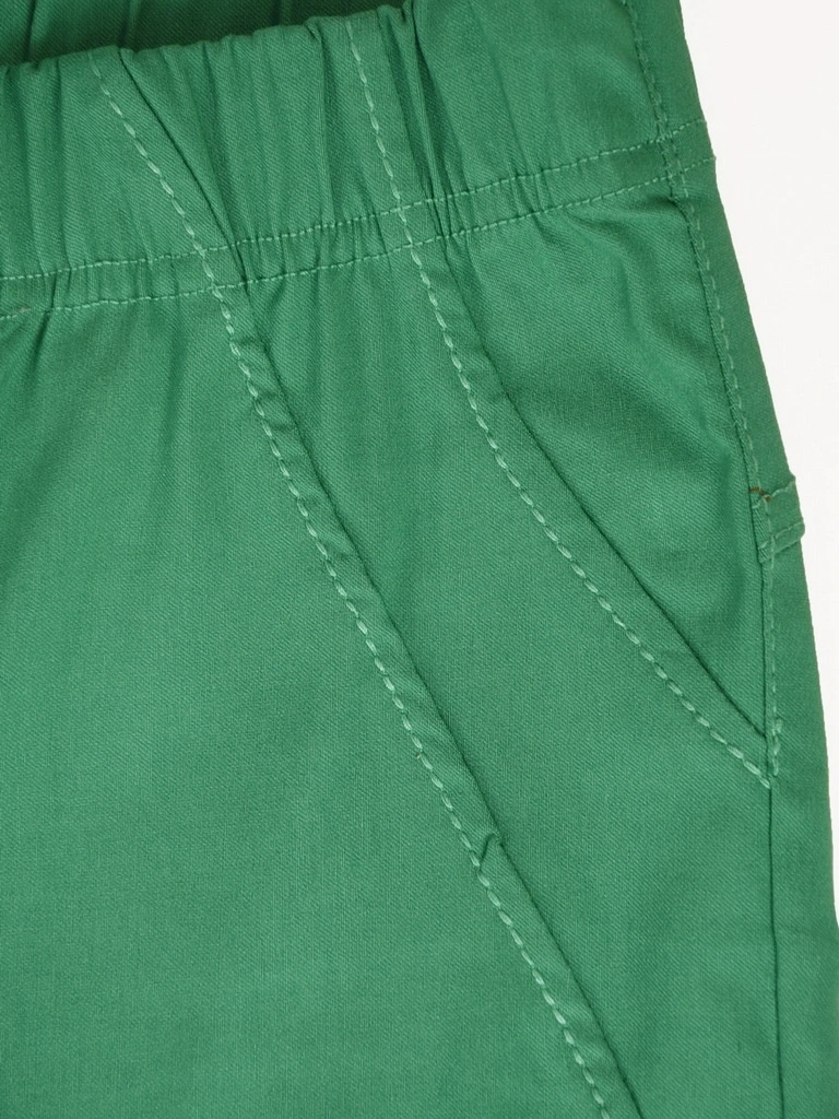 Eleganckie zielone spodnie damskie z prostą nogawką i elastyczną talią – komfortowe na lato i do biura plus size 37556