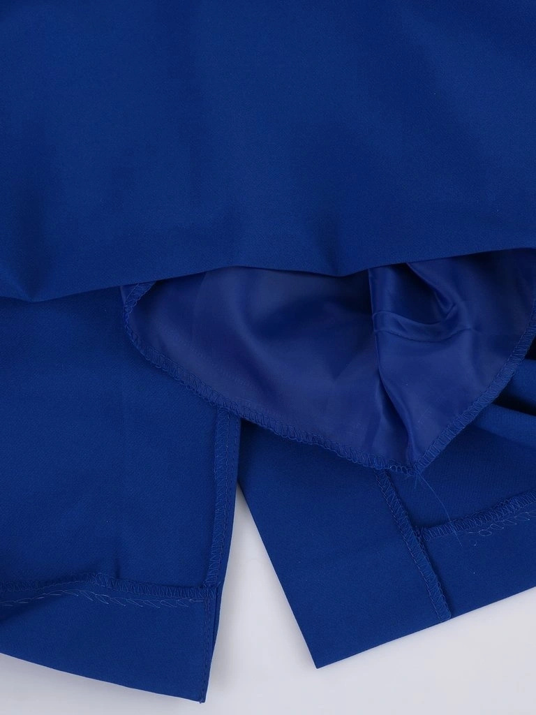 Elegancka sukienka na wesele chabrowa o prostym kroju – dekolt w łódkę i delikatnie połyskujące cekiny 4888