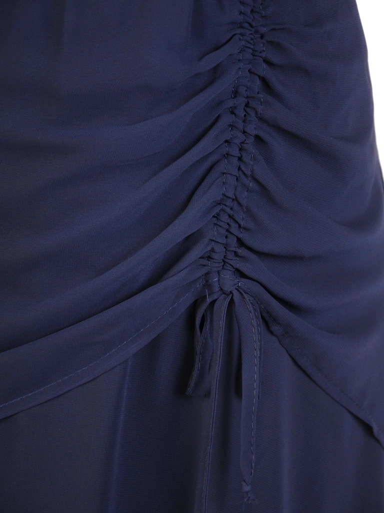 Elegancka granatowa sukienka maxi z baskinką – kopertowy dekolt i rozkloszowany dół 30723