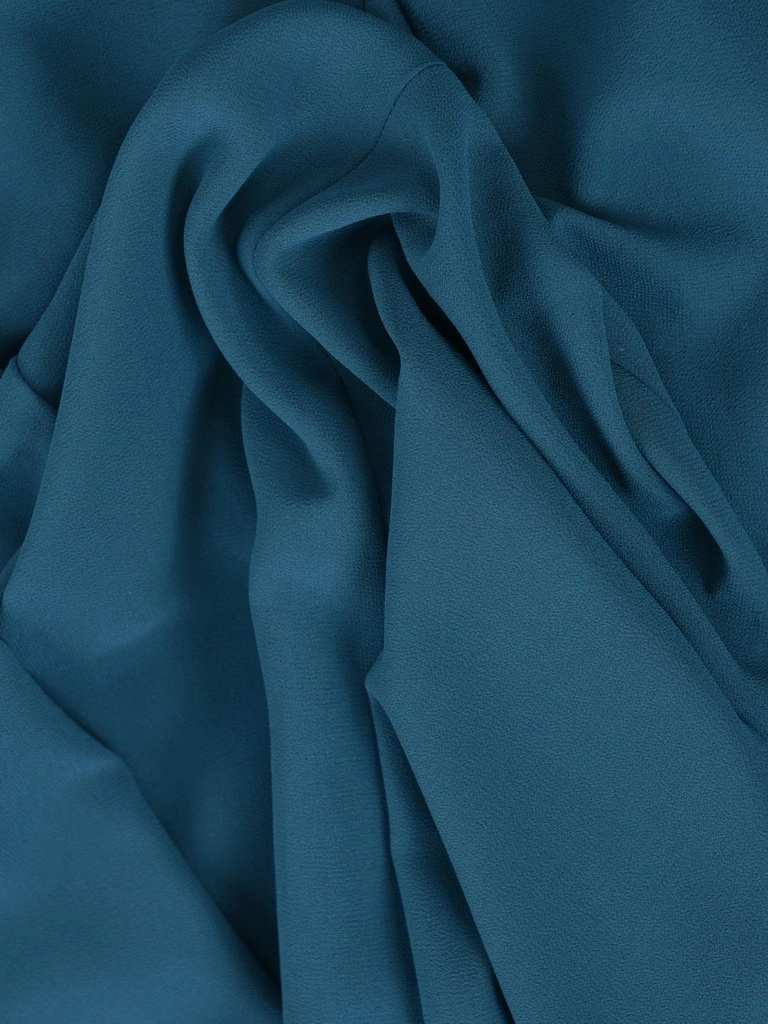 Elegancka sukienka rozkloszowana na wesele morska – zaszewki wysmuklające sylwetkę 23144
