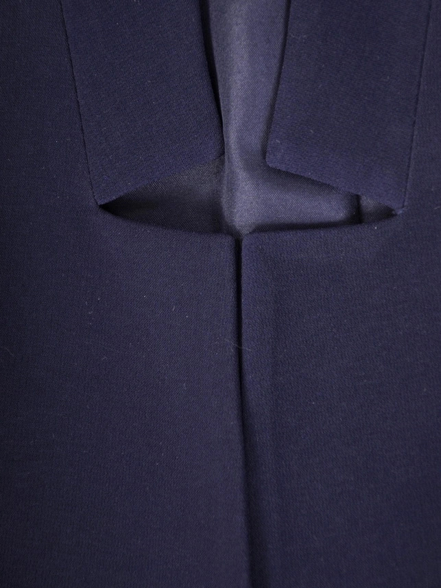 Elegancki granatowy żakiet damski do sukienki – taliowany fason pięknie podkreślający talię 42224