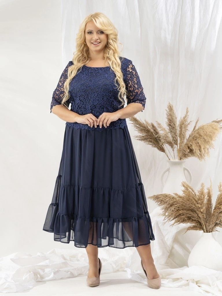 Elegancka sukienka rozkloszowana midi w kolorze granatowym – kobiecy fason z ozdobnym dołem 30212