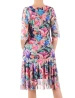 Elegancka sukienka trapezowa midi w kwiaty – wygodny krój z falbanami tuszujący biodra 38364