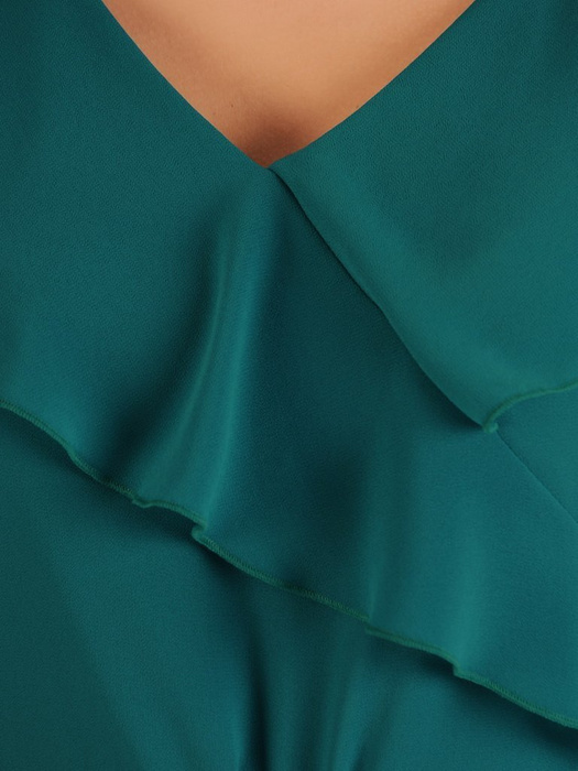 Rozkloszowana sukienka ze zwiewnym kołnierzem, zielona kreacja z szyfonu 26820