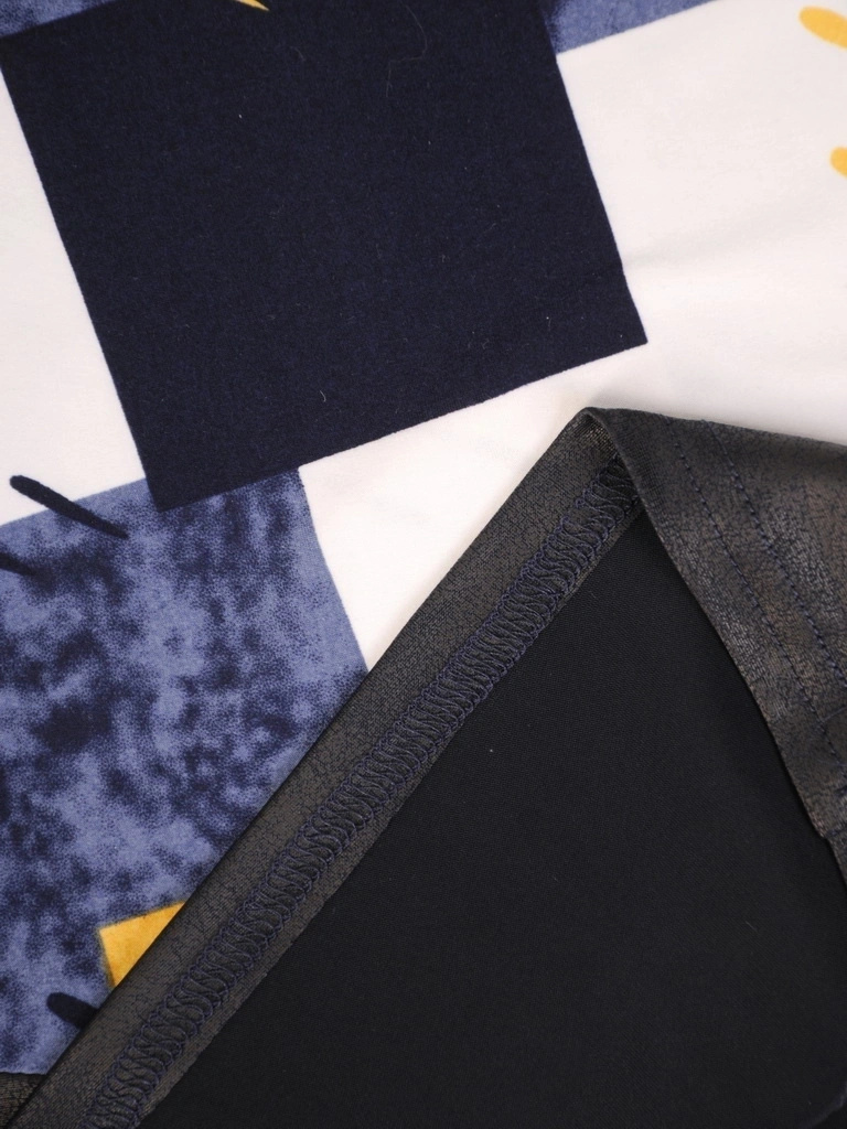 Wielobarwna bluzka damska z ekoskórą w modny patchwork – fason kimono, maskujący talię i wysmuklający plecy 32505