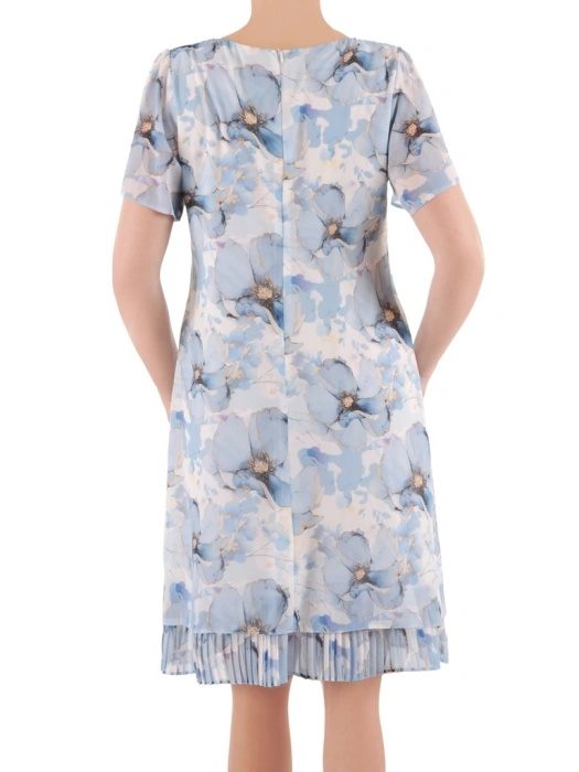Elegancka sukienka trapezowa w kwiaty midi – fason delikatnie maskujący biodra 39558