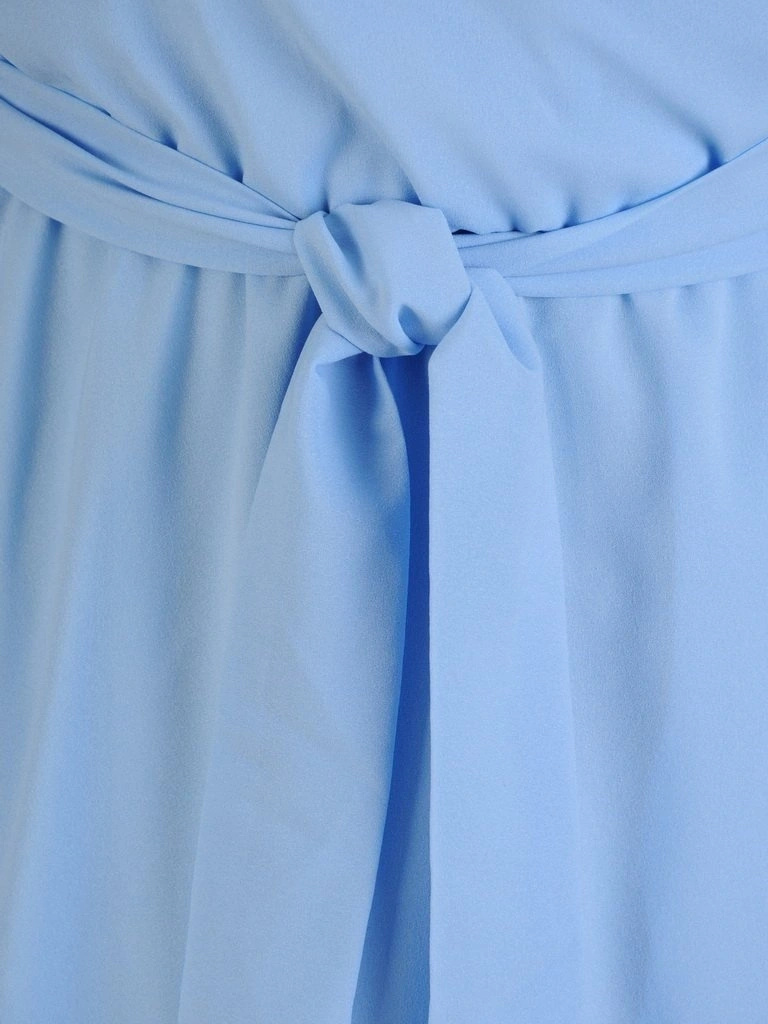 Rozkloszowana sukienka wizytowa maxi błękitna – kobiecy fason pięknie modelujący sylwetkę 30268