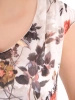 Elegancka sukienka koktajlowa midi w kwiaty rozkloszowana – zwiewne plisy wysmuklające sylwetkę 35982