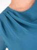 Elegancka sukienka trapezowa midi w kolorze morskim – kobiece falbany maskujące biodra 42079