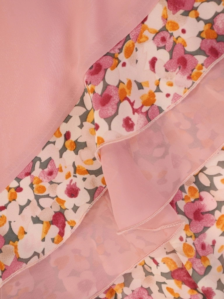 Elegancka sukienka trapezowa midi w kwiaty – lekki fason pięknie modelujący figurę 33305