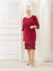 Elegancka bordowa sukienka midi o prostym kroju – stylowe plisowane rękawy 3/4 na wyjątkowe okazje 27115
