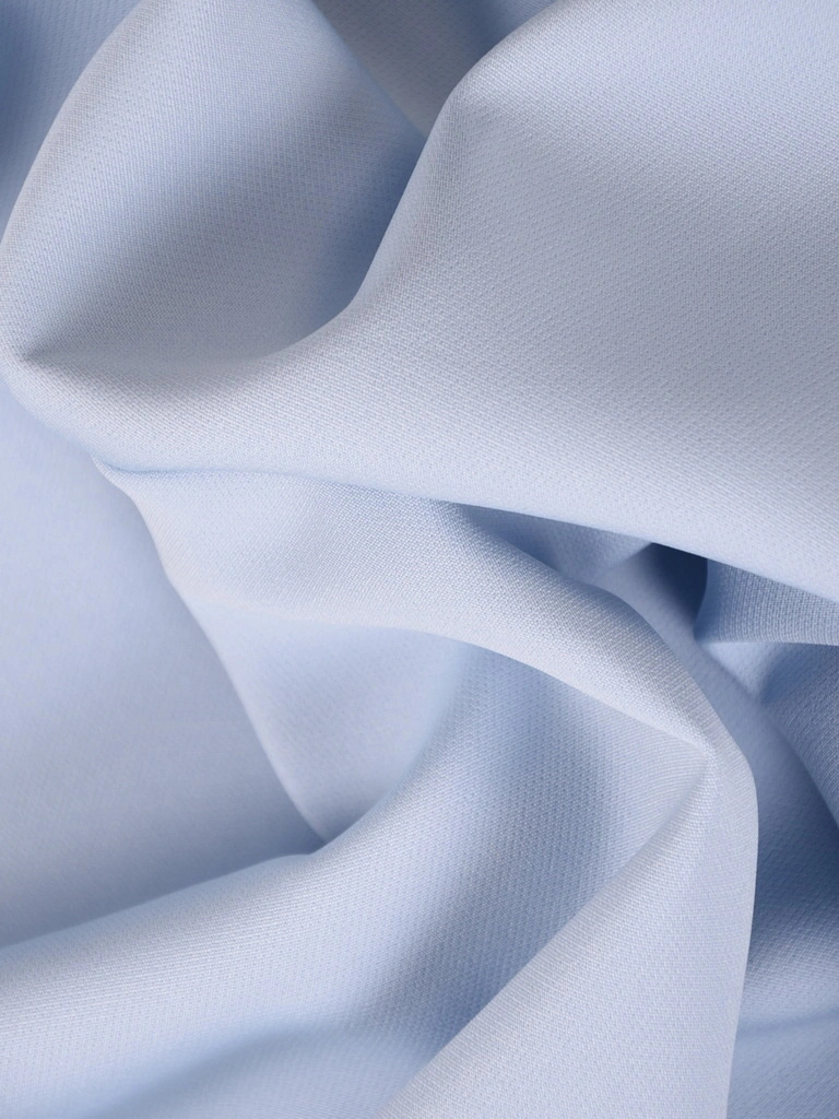 Elegancka garsonka na wesele błękitna – rozkloszowana sukienka midi i prosty żakiet z guzikiem 41585