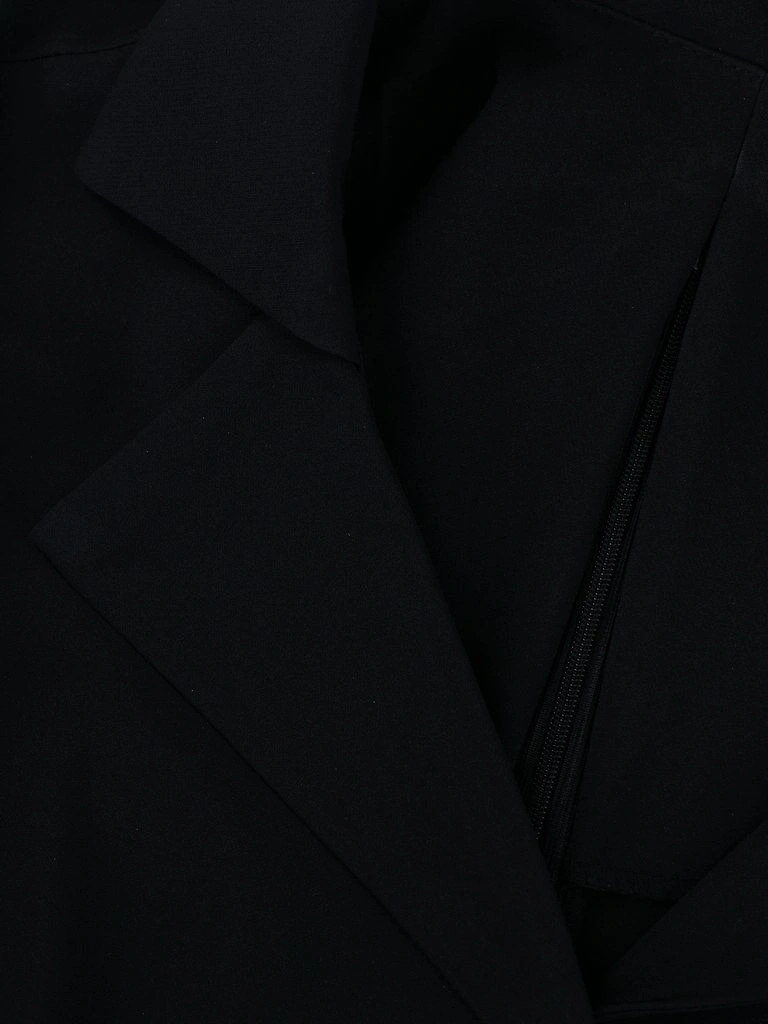 Elegancka czarna sukienka midi z kołnierzykiem i paskiem – pionowe zaszewki wysmuklające sylwetkę 14803