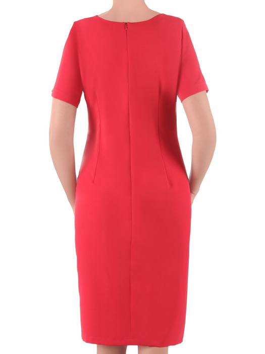 Elegancka czerwona sukienka z ozdobnym łańcuszkiem w pasie 33253