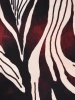 Wizytowa beżowa bluzka z długim rękawem w elegancki print – prosty krój z kobiecym dekoltem w łódkę 42100