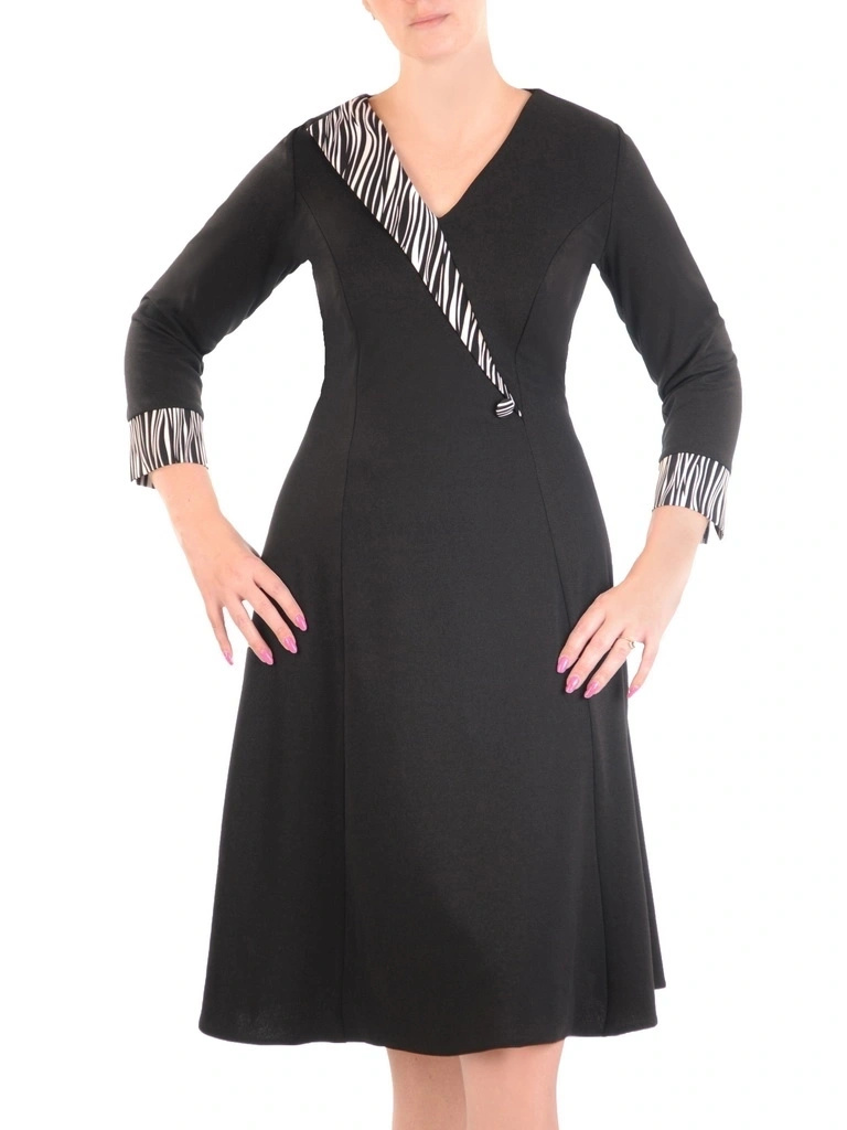 Czarna sukienka rozkloszowana midi z rękawem 3/4 – elegancka linia z akcentem w zwierzęcy wzór 33874