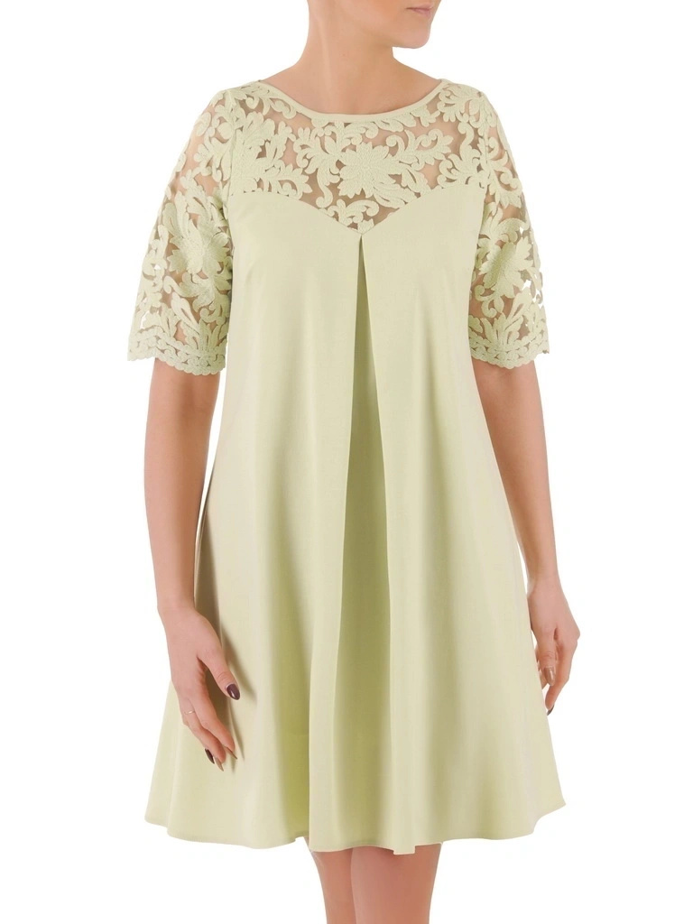 Elegancka pistacjowa sukienka trapezowa midi – kobieca koronka oraz fason dodający lekkości 37708