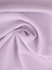 Elegancka fioletowa sukienka trapezowa midi – swobodny fason z ozdobnym kwiatem w pasie 39547