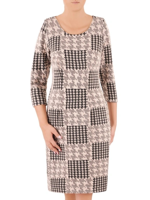 Elegancka sukienka midi w pepitkę o prostym kroju – odpinany komin i ponadczasowy styl do biura 36565