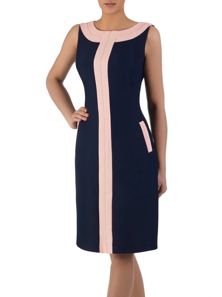 Elegancka sukienka prosta w odcieniach granatu i koralu – ozdobne przeszycia modelujące figurę 2905