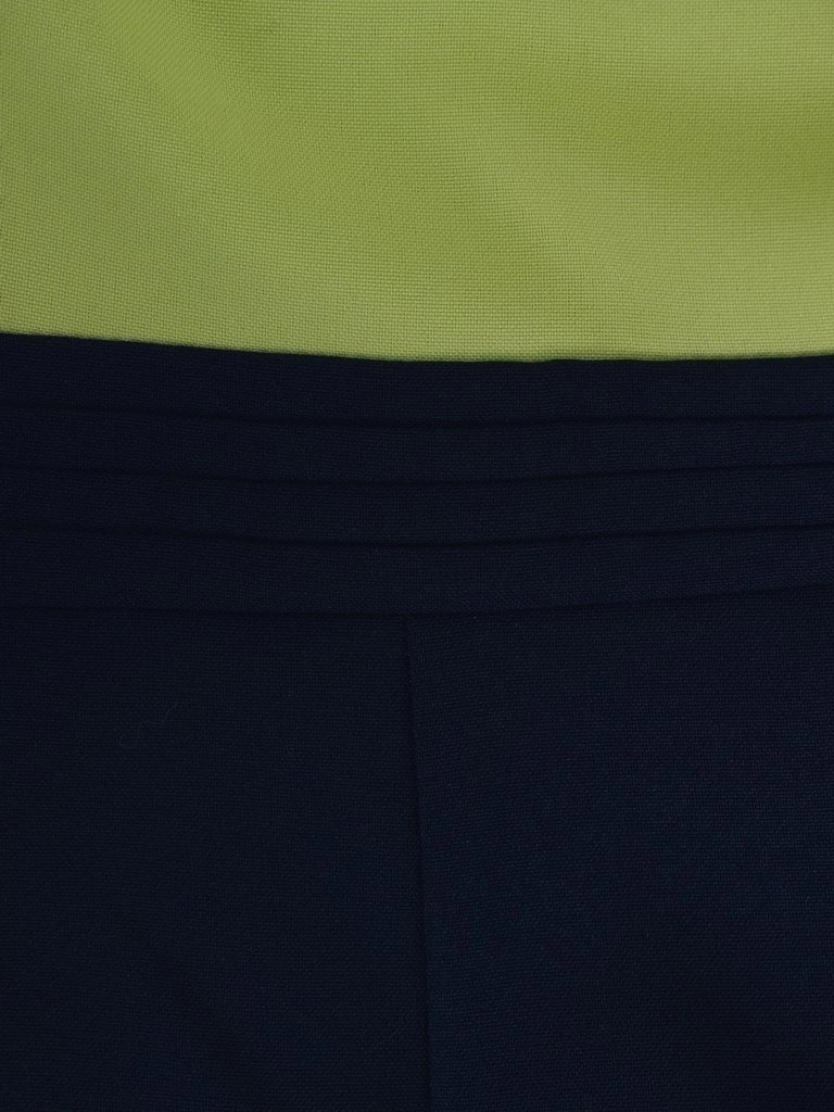 Granatowo-pistacjowa sukienka koktajlowa midi – prosty fason z ozdobnym kołnierzykiem 3126