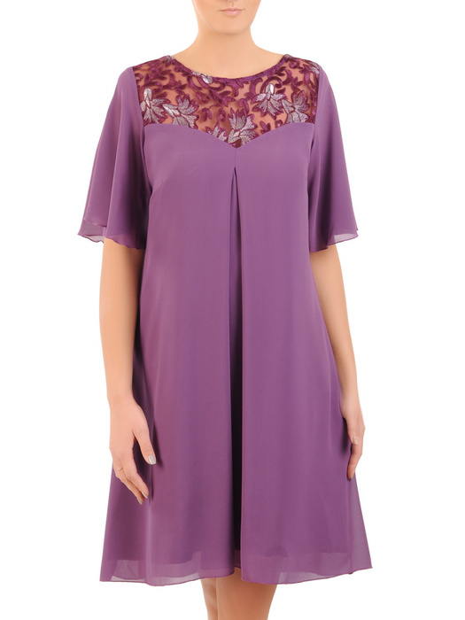 Fioletowa sukienka z koronkowym karczkiem, wizytowa kreacja w modnym fasonie 30814