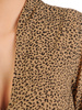 Elegancka bluzka z modną zakładką i stójką 31459