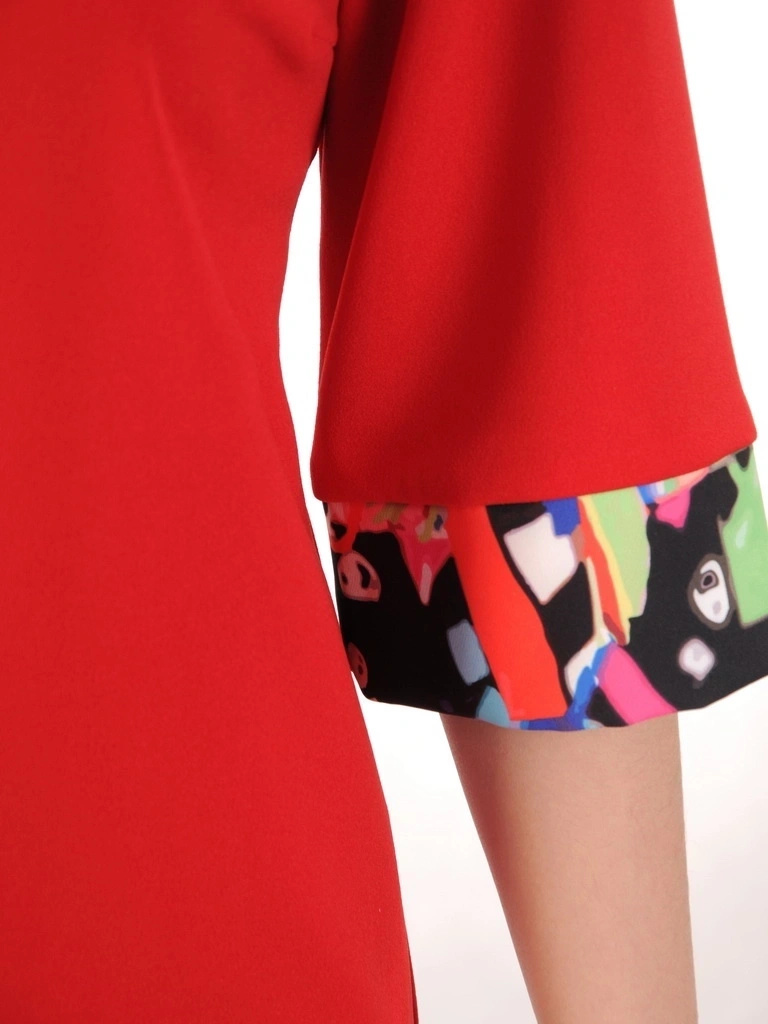 Wizytowa sukienka damska w kolorowe wzory – prosty, wysmuklający krój z wygodną podszewką 32670