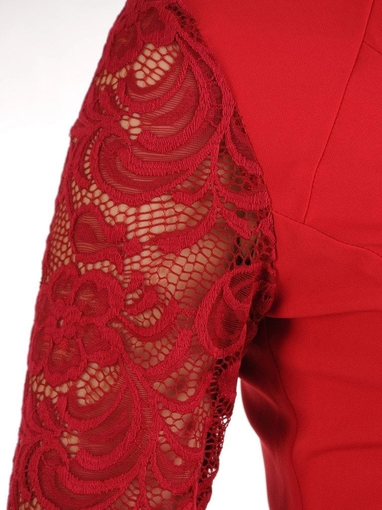 Elegancka czerwona sukienka prosta z dekoltem serek – wyszczuplające wstawki z kwiatowej koronki 19651