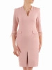 Elegancka sukienka wizytowa midi pudrowy róż – prosty fason z piórkami modelujący sylwetkę 35670