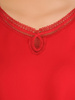 Czerwona bluzka z ozdobnym haftem na dekolcie 31942