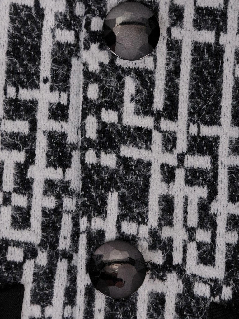 Stylowa marynarka damska plus size w geometryczny print – maskujący biodra fason z dekoltem łódka 18404