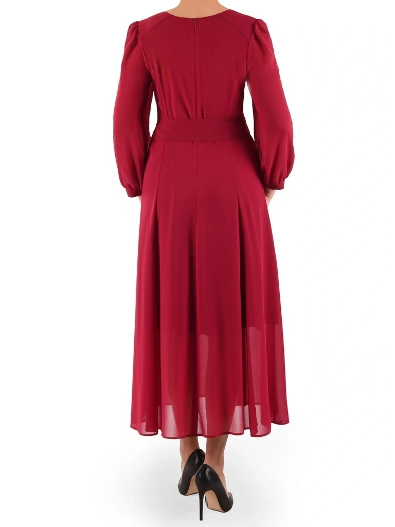 Elegancka sukienka rozkloszowana maxi w kolorze bordo – zwiewny krój z paskiem modelującym talię 41030