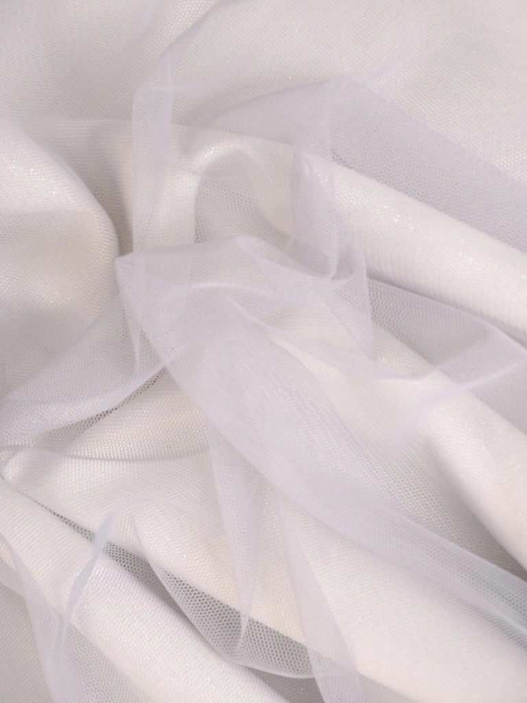 Rozkloszowana suknia balowa maxi na sylwestra – wysmuklający dekolt w serek z połyskiem 32912