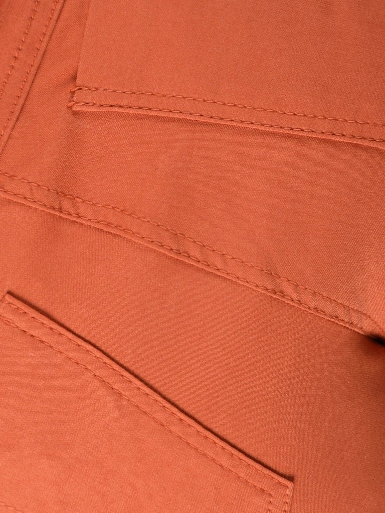 Eleganckie rude spodnie z prostą nogawką – fason plus size z gumką, idealny do biura 34872
