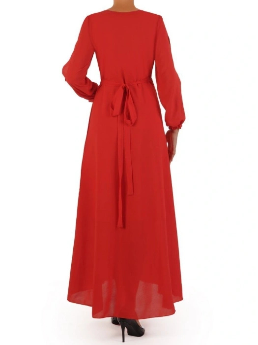 Elegancka czerwona sukienka rozkloszowana maxi – wiązanie w pasie wysmuklające talię 31236