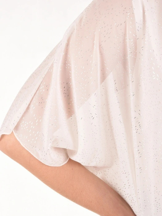Biała bluzka z rękawami kimono – lekki fason idealny na upalne dni z gumką w pasie 42054
