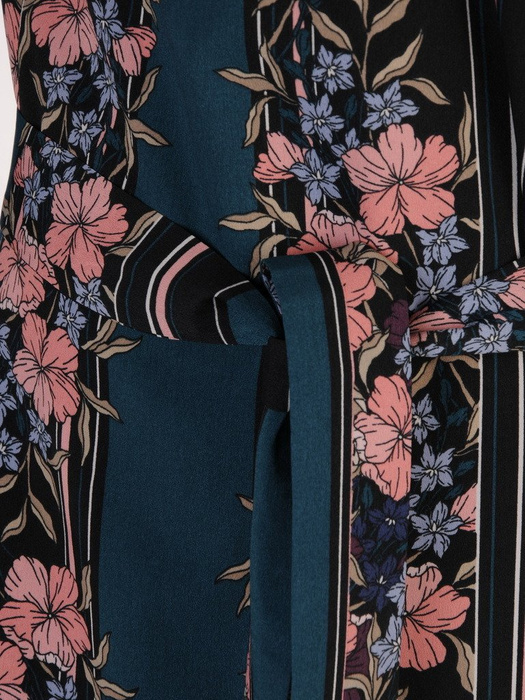 Trapezowa sukienka z modną stójką, kreacja z wiązaniem w talii 18901