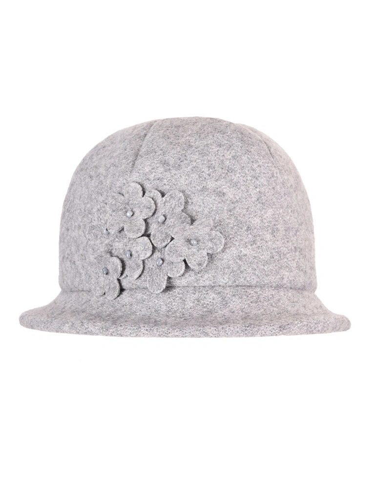 Elegancki szary kapelusz damski cloche – ciepły model na zimę z ozdobnym kwiatem 42388