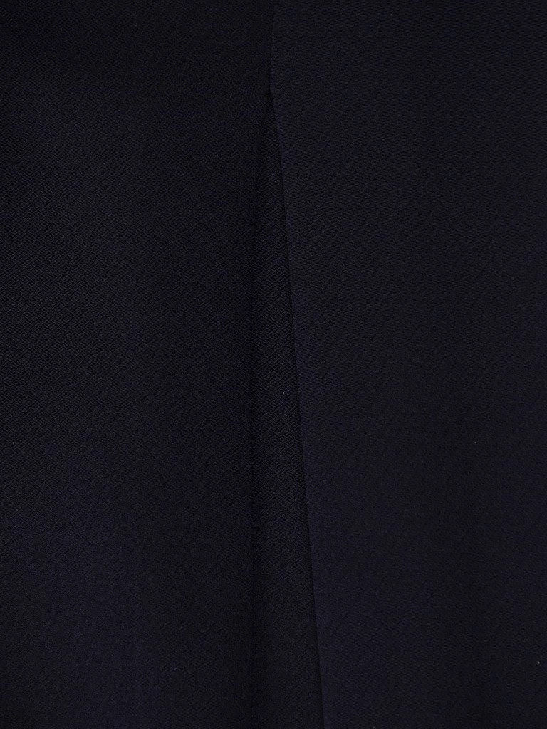 Granatowa sukienka rozkloszowana z paskiem i guzikami – wyszczuplający fason z kontrafałdami 20505