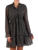 Czarna sukienka mini w groszki rozkloszowana – zwiewny model ze stójką i guzikami 23783