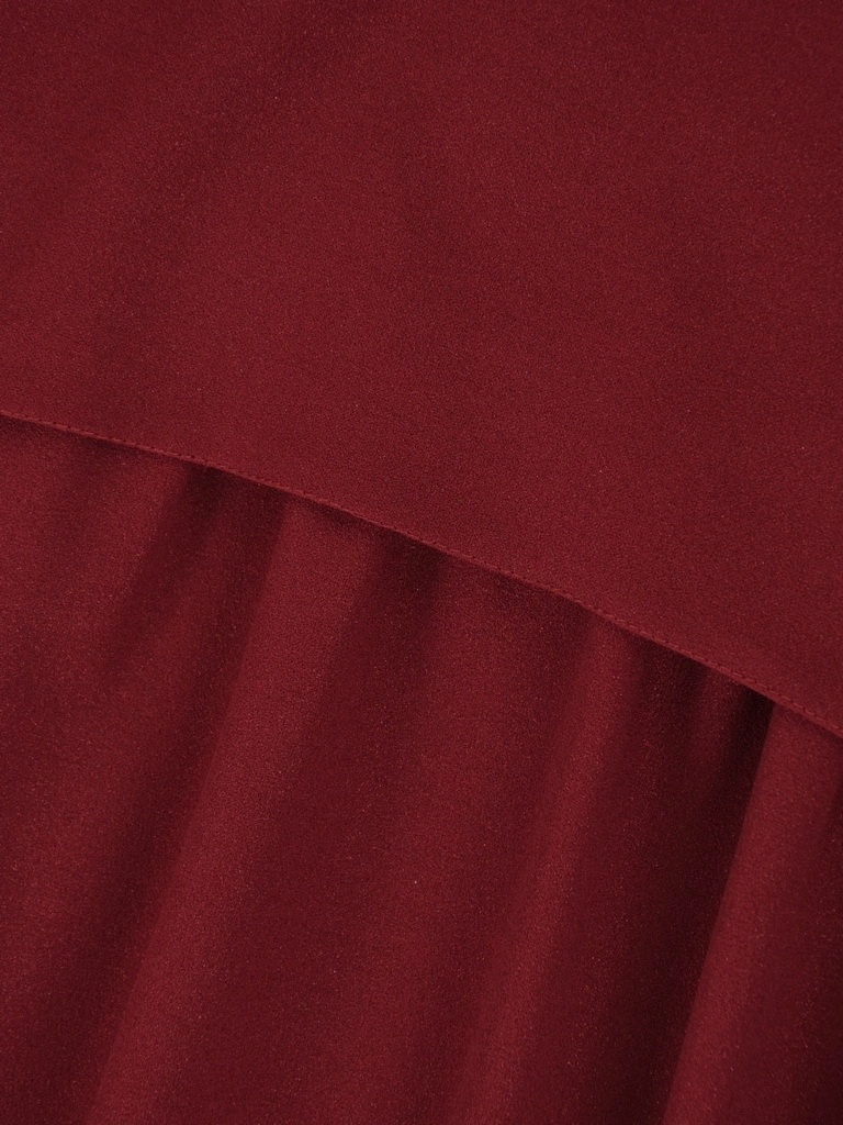 Elegancka bordowa sukienka trapezowa midi – ozdobne wiązania na rękawach i dwuwarstwowy przód 26816
