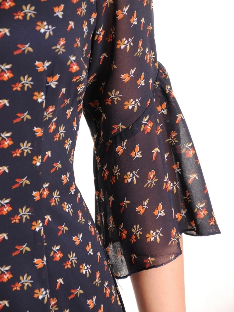Granatowa sukienka wizytowa midi w grochy – fason syrenki optycznie wysmuklający sylwetkę 31632