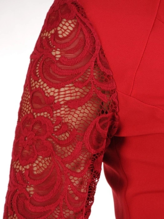 Elegancka czerwona sukienka prosta z dekoltem serek – wyszczuplające wstawki z kwiatowej koronki 19651